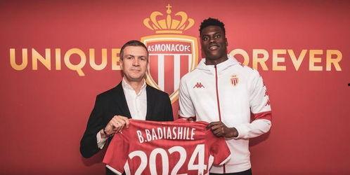 瓦罗兰特国际服最新爆料,神秘英雄登场,游戏玩法再升级 第3张 瓦罗兰特国际服最新爆料,神秘英雄登场,游戏玩法再升级 第3张